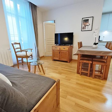 L'Eterlou, T3, Centre Luchon, Wifi, Casier A Skis, Ascenseur, 6 Personnes Bagnères-de-Luchon Exteriör bild